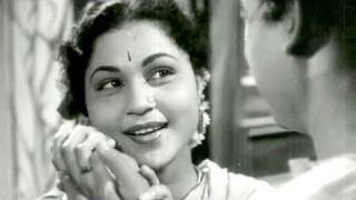 Mera Chhota Sa  Nirupa Roy Lata Mangeshkar Bhai Bhai Song [upl. by Watson610]