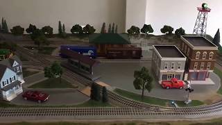 Lionel Fastrack 4x8 Train Layout [upl. by Soisanahta660]